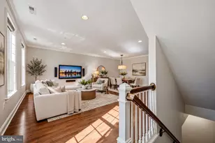 311 Admirals Way, Philadelphia, PA 19146 - Photo 3