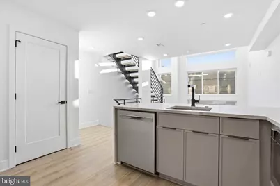 2615 E Boston Street #2, Philadelphia, PA 19125 - Photo 9
