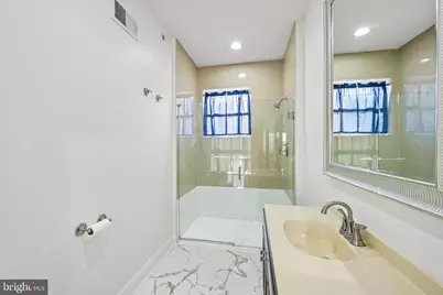 2321 E Thompson Street, Philadelphia, PA 19125 - Photo 35