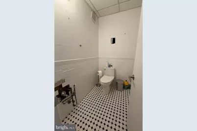8 S Letitia Street #104, Philadelphia, PA 19106 - Photo 9