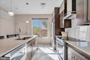 1240 Fitzwater St, Philadelphia, PA 19147 - Photo 3