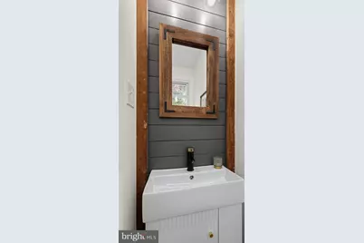 939 S 59th Street, Philadelphia, PA 19143 - Photo 17