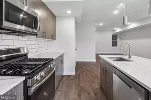 1945 N 7th St, Philadelphia, PA 19122 - Photo 7