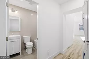 2137 E Hagert St, Philadelphia, PA 19125 - Photo 9