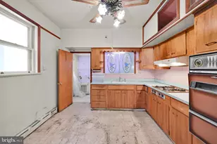 779 N 23rd St, Philadelphia, PA 19130 - Photo 17