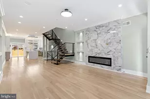 2327 E Dauphin St, Philadelphia, PA 19125 - Photo 3