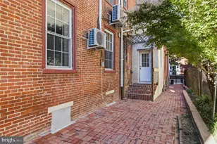 1632 Mt Vernon St, Philadelphia, PA 19130 - Photo 5