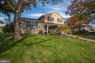 9720 Jeanes St, Philadelphia, PA 19115 - Photo 3