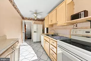 6147 Tackawanna St, Philadelphia, PA 19135 - Photo 9