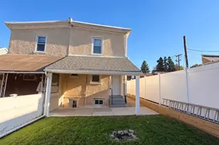 806 Manatawna Ave, Philadelphia, PA 19128 - Photo 3