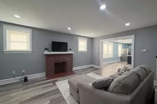 806 Manatawna Ave, Philadelphia, PA 19128 - Photo 9