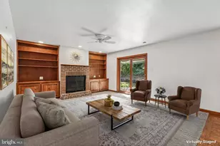 915 Lomond Ln, Philadelphia, PA 19128 - Photo 15