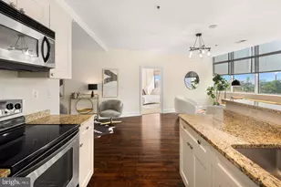 201 N 8th St, Philadelphia, PA 19106 - Photo 9