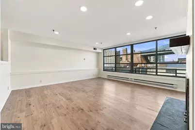 7 N Christopher Columbus Boulevard #203, Philadelphia, PA 19106 - Photo 15