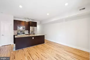 902 N 16th St, Philadelphia, PA 19130 - Photo 7