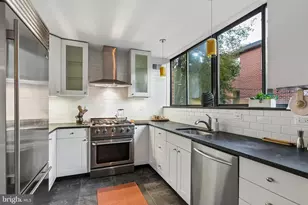 2037 Naudain St, Philadelphia, PA 19146 - Photo 5