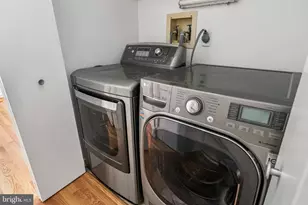 2037 Naudain St, Philadelphia, PA 19146 - Photo 17