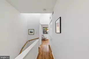 2037 Naudain St, Philadelphia, PA 19146 - Photo 9