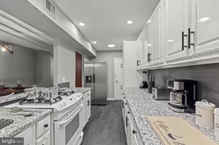585 Monastery Ave, Philadelphia, PA 19128 - Photo 11