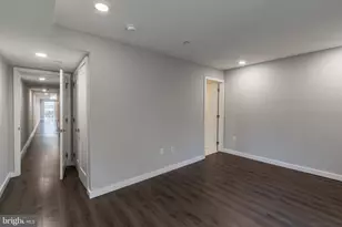 751 N 20th St, Philadelphia, PA 19130 - Photo 15