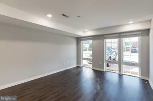 751 N 20th St, Philadelphia, PA 19130 - Photo 5