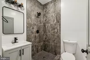 2401 N 3rd St, Philadelphia, PA 19133 - Photo 11
