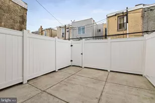 2129 Tasker St, Philadelphia, PA 19145 - Photo 11