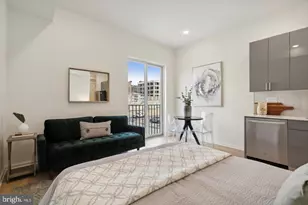 225 N 12th St, Philadelphia, PA 19107 - Photo 11
