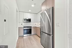 311 S Juniper St, Philadelphia, PA 19107 - Photo 5