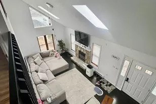 1076 Lancaster Dr, Bushkill, PA 18324 - Photo 7