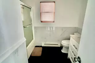 1076 Lancaster Dr, Bushkill, PA 18324 - Photo 17