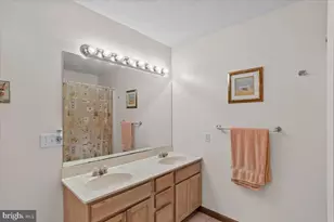 604 Bombur Ln, Tamiment, PA 18371 - Photo 17