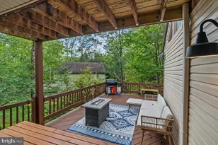 415 Canterbury Rd, Bushkill, PA 18324 - Photo 35