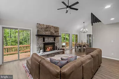 415 Canterbury Road, Bushkill, PA 18324 - Photo 5