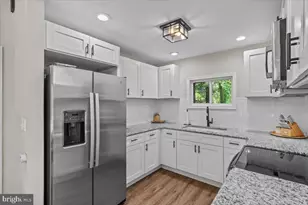 415 Canterbury Rd, Bushkill, PA 18324 - Photo 9