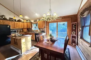 2119 Meadow Lark Cir, Bushkill, PA 18324 - Photo 9