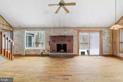 5695 Decker Road, Bushkill, PA 18324 - Photo 9