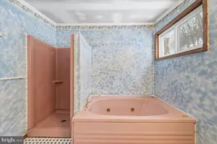 5695 Decker Rd, Bushkill, PA 18324 - Photo 17