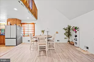 134 Oakenshield Dr, Tamiment, PA 18371 - Photo 9