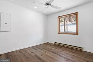 194 Stafford, Bushkill, PA 18324 - Photo 33