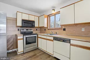 194 Stafford, Bushkill, PA 18324 - Photo 23