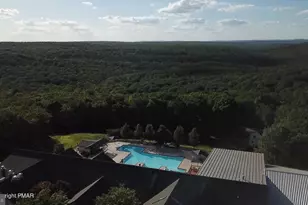 145 Kensington Dr, Bushkill, PA 18324 - Photo 51