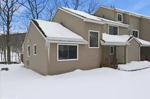 3301 Windermere Dr, Bushkill, PA 18324 - Photo 1