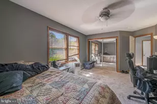 104 Yvette Ct, Dingmans Ferry, PA 18328 - Photo 45