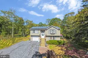 104 Yvette Ct, Dingmans Ferry, PA 18328 - Photo 3