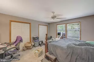 104 Yvette Ct, Dingmans Ferry, PA 18328 - Photo 23