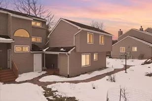 3322 Windermere Dr, Bushkill, PA 18324 - Photo 1