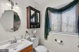 244 Canterbury Rd, Bushkill, PA 18324 - Photo 37