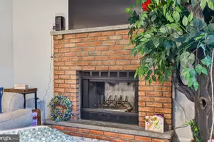 244 Canterbury Rd, Bushkill, PA 18324 - Photo 17