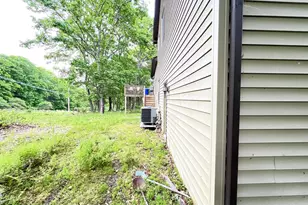 107 Warbler Ct, Bushkill, PA 18324 - Photo 5